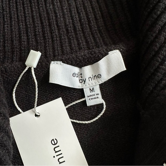 NWT Striped Half Zip Fold-over Cape Collar Sweater - Size Medium - Picture 8 of 10